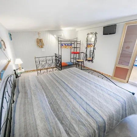 Apartment A Lampara